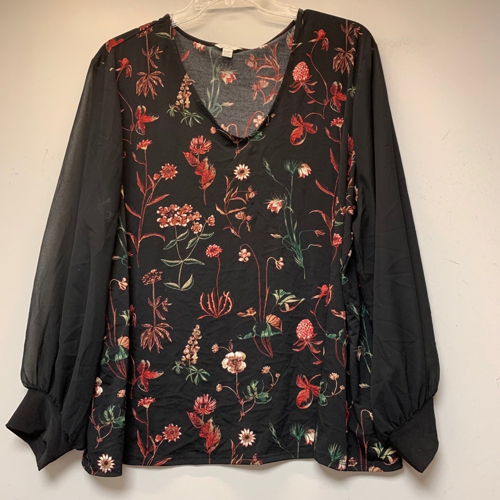 C. Est. 1946 Blouse Womens 26/28W Black Floral Sheer Sleeve Excellent V-Neck Top